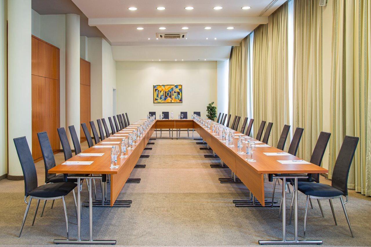 Hotel Aristos 4*